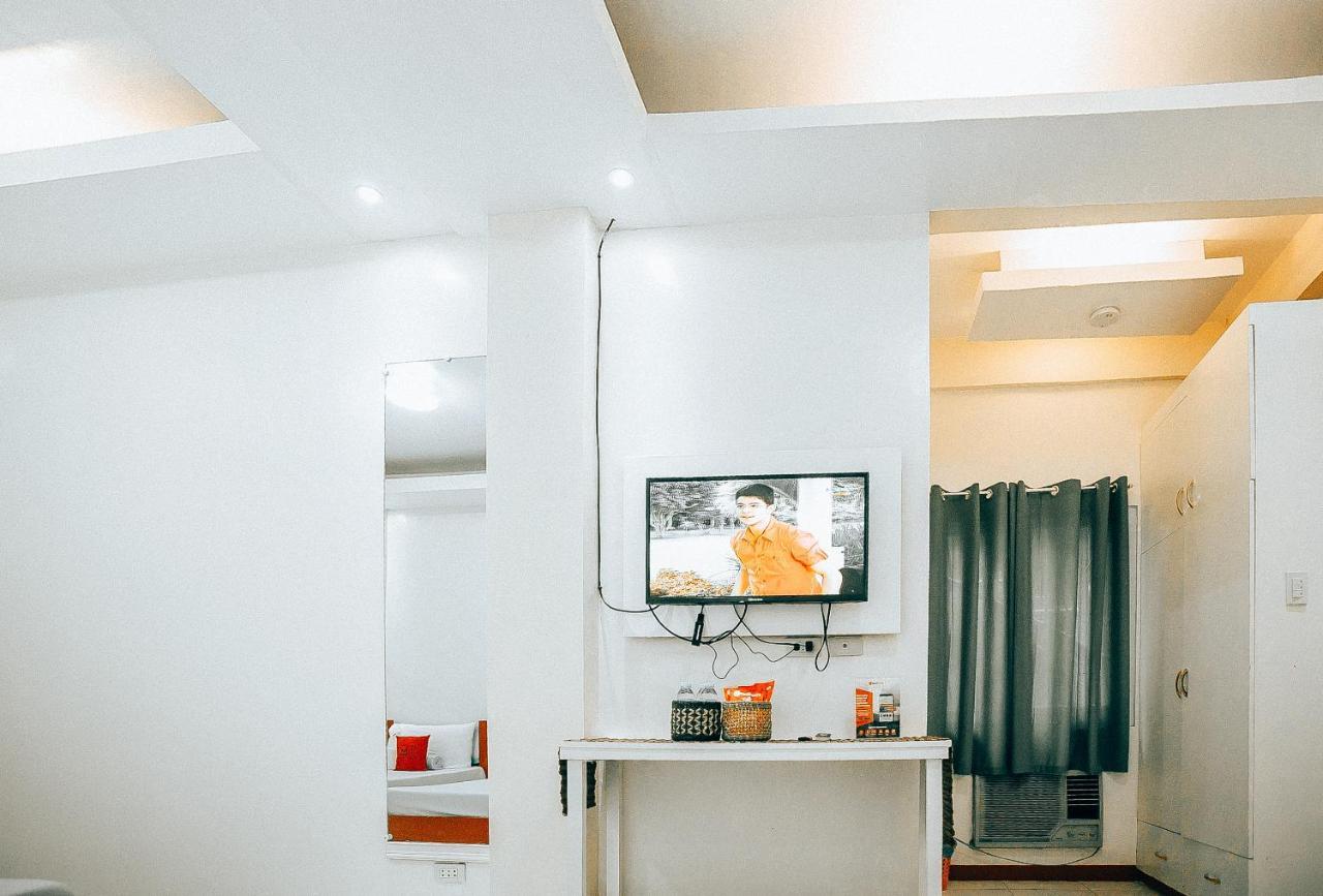Reddoorz At S & L Apartelle Daraga Albay Легазпи Екстериор снимка
